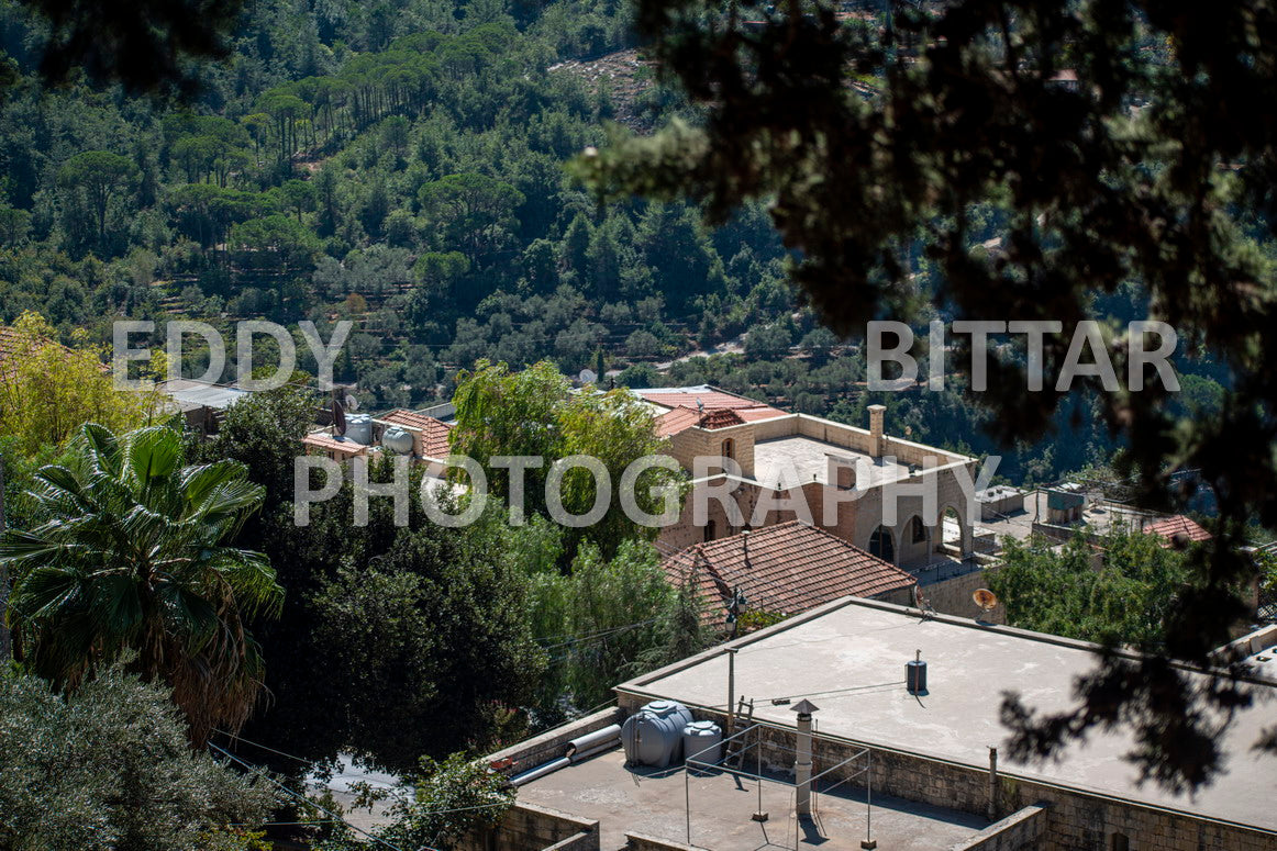 Photographing Deir El Qamar