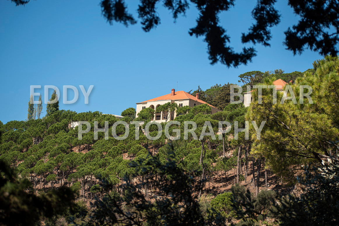 Photographing Deir El Qamar