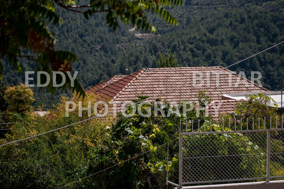 Photographing Deir El Qamar