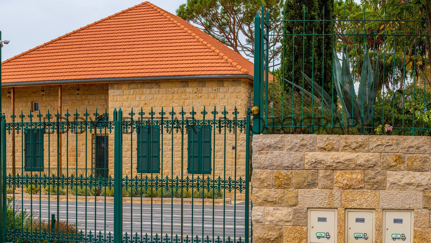 Beautiful Houses in Der El Qamar