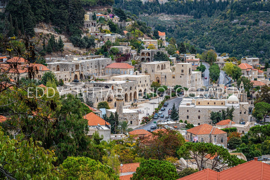 A Beautiful Iconic Photo of Deir El Qamar