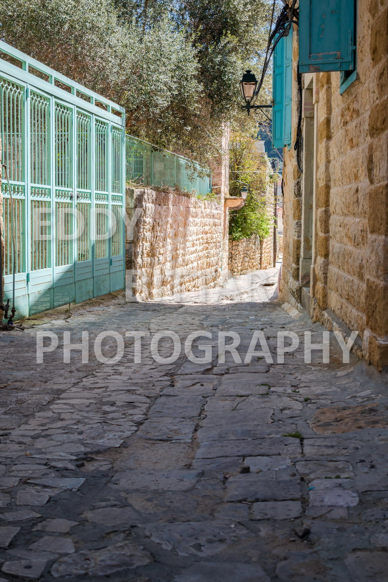 Walking the ancient Deir El Qamar Road