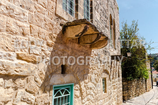 Walking the ancient Deir El Qamar Road