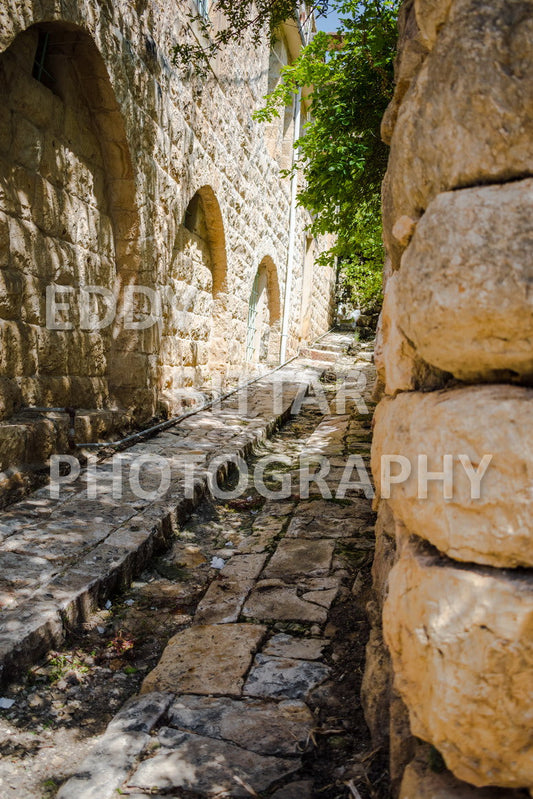 Walking the ancient Deir El Qamar Road