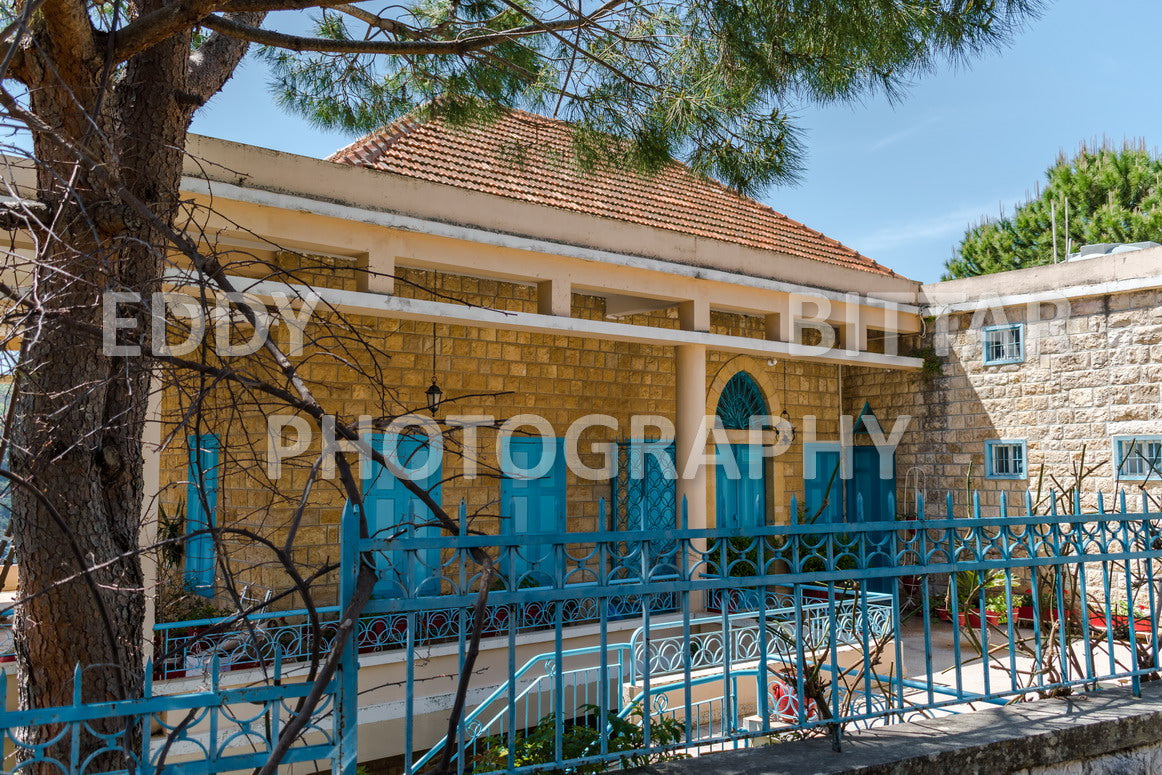 Walking the ancient Deir El Qamar Road