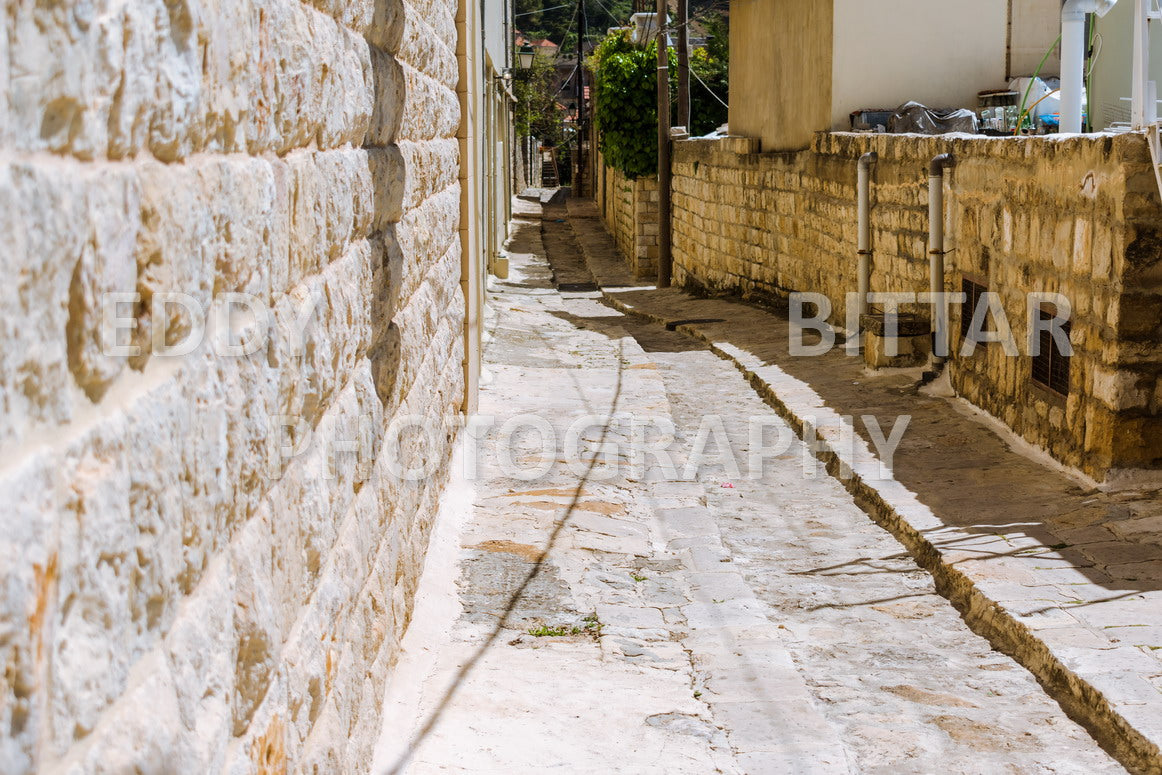 Walking the ancient Deir El Qamar Road