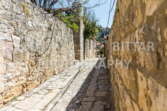 Walking the ancient Deir El Qamar Road