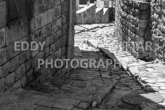 Walking the ancient Deir El Qamar Road