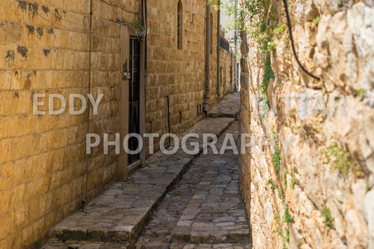 Walking the ancient Deir El Qamar Road