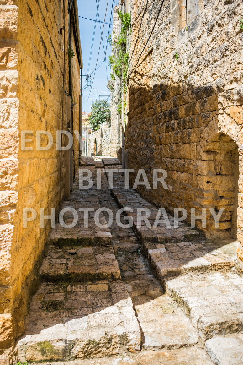 Walking the ancient Deir El Qamar Road