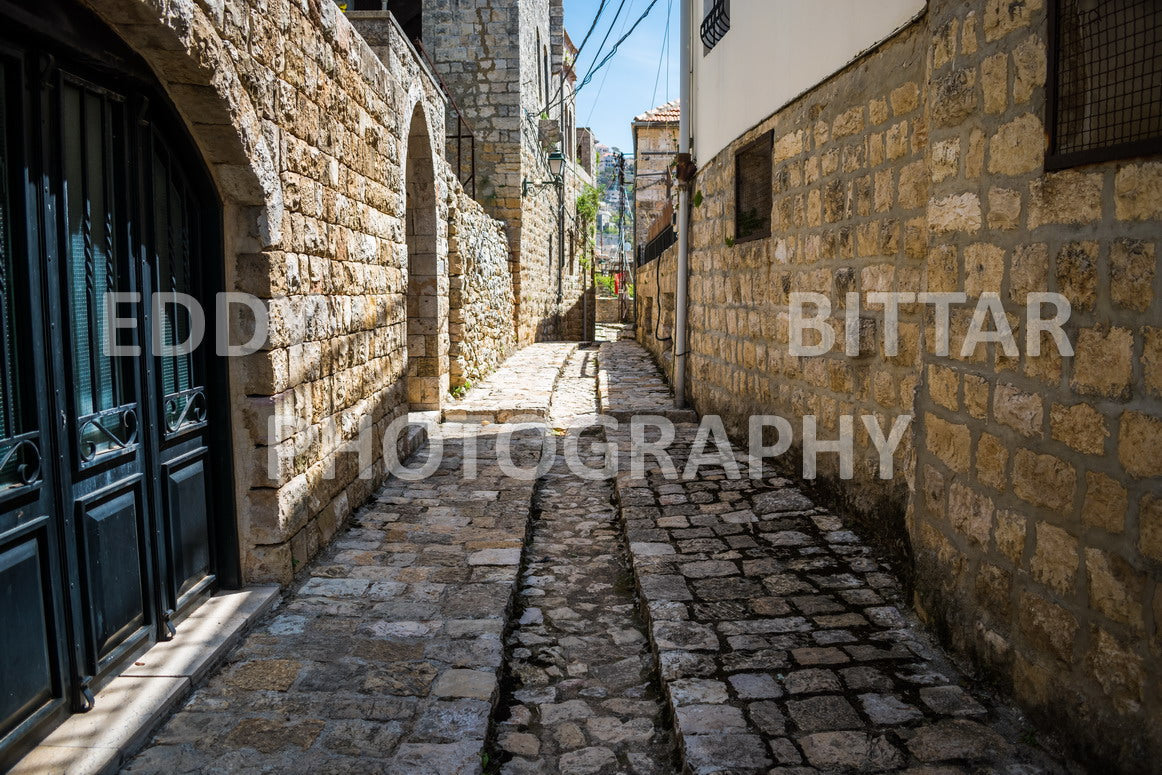 Walking the ancient Deir El Qamar Road