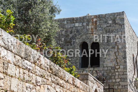 Walking the ancient Deir El Qamar Road