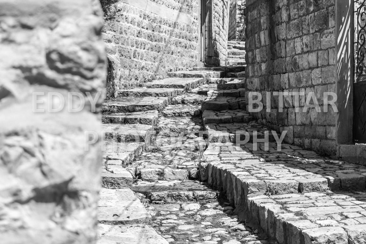 Walking the ancient Deir El Qamar Road