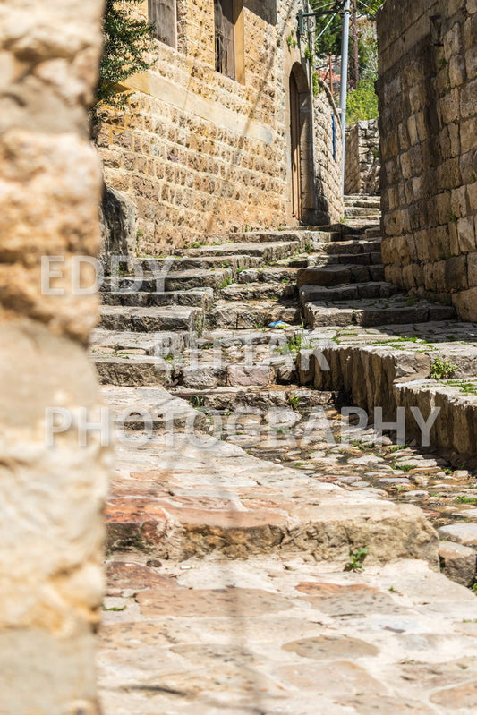 Walking the ancient Deir El Qamar Road