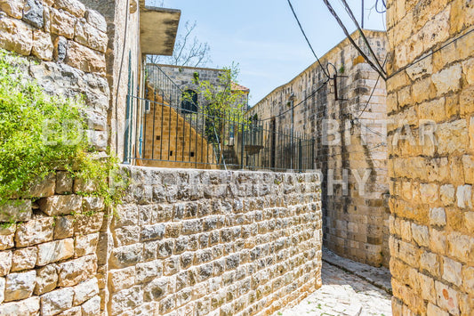 Walking the ancient Deir El Qamar Road