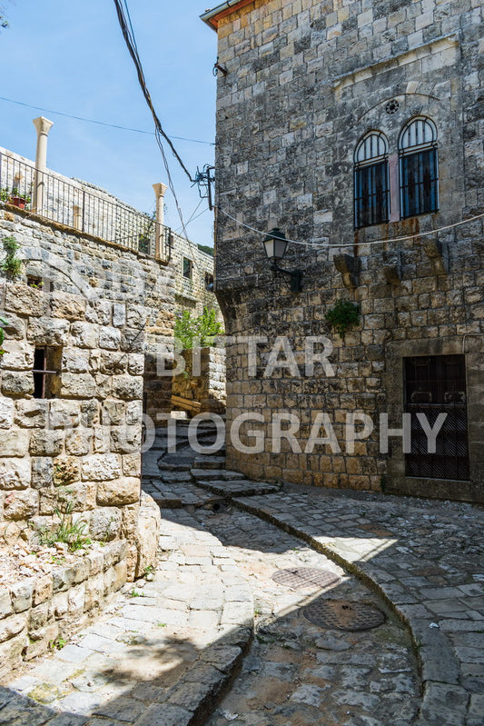 Walking the ancient Deir El Qamar Road