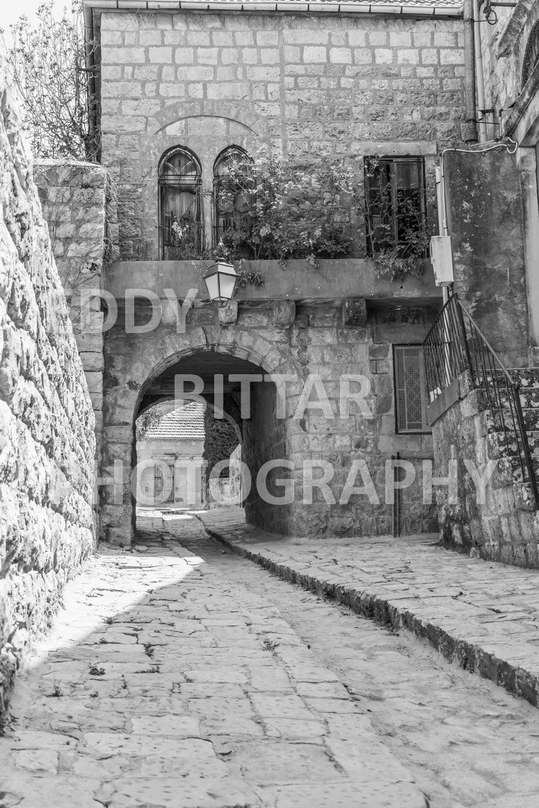 Walking the ancient Deir El Qamar Road