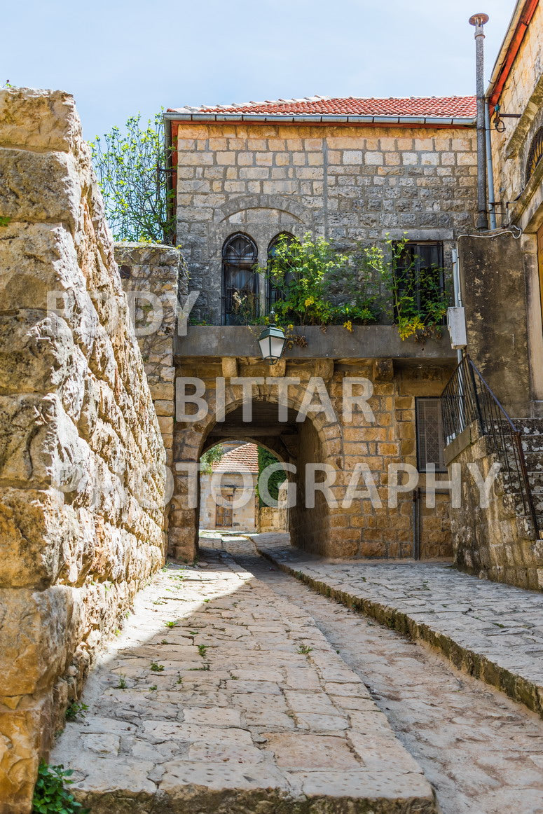 Walking the ancient Deir El Qamar Road