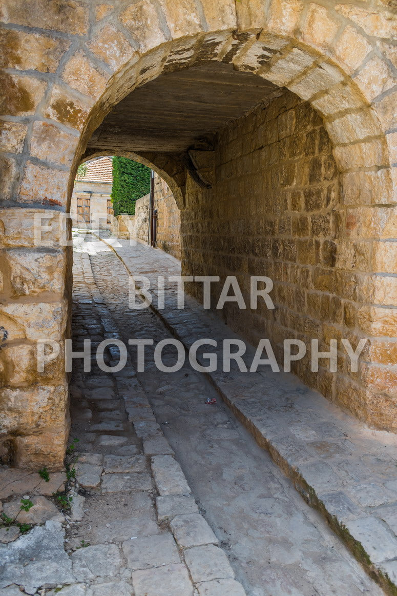 Walking the ancient Deir El Qamar Road