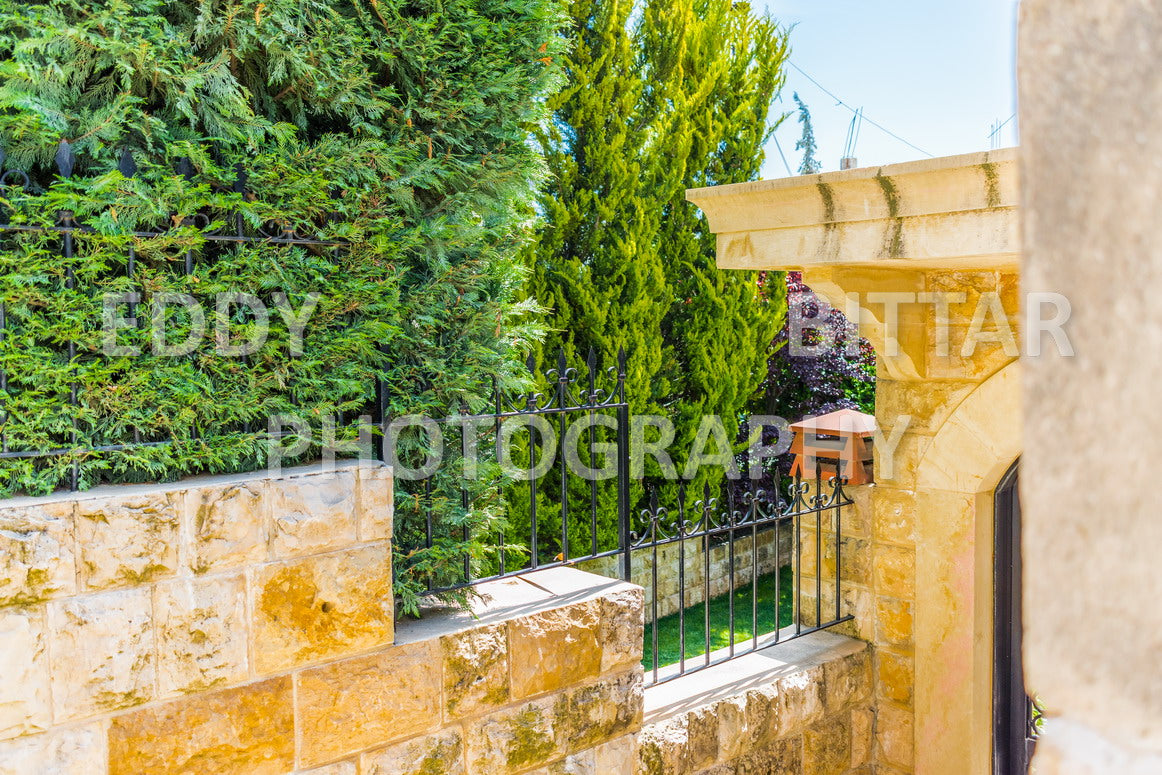 Walking the ancient Deir El Qamar Road