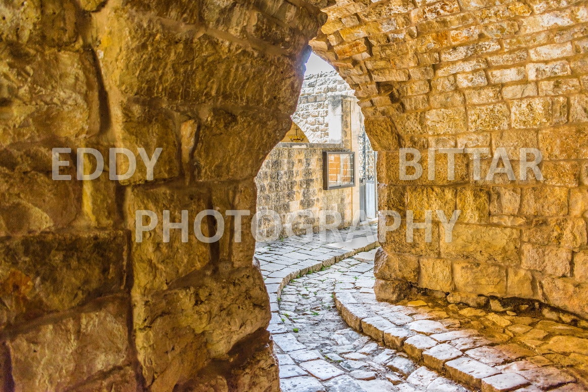 Walking the ancient Deir El Qamar Road