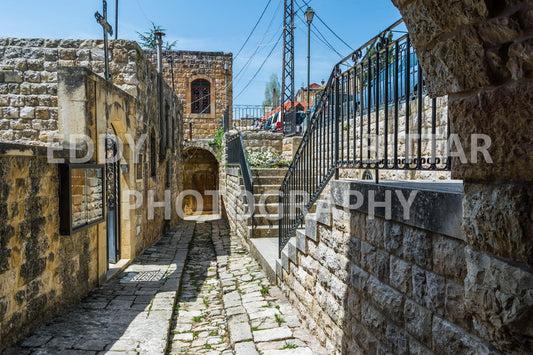 Walking the ancient Deir El Qamar Road