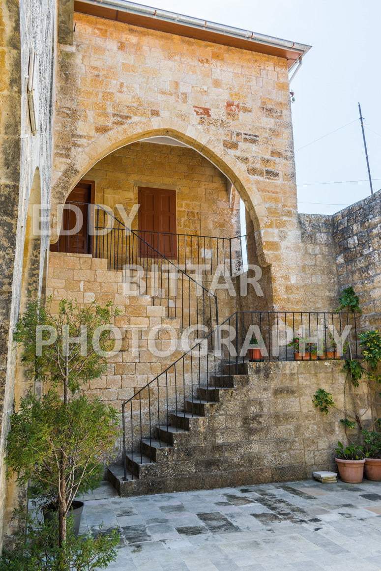 Walking the ancient Deir El Qamar Road