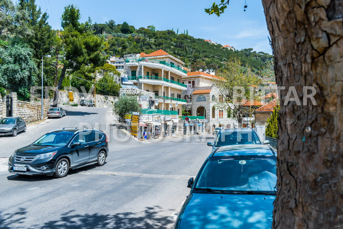 Walking the ancient Deir El Qamar Road