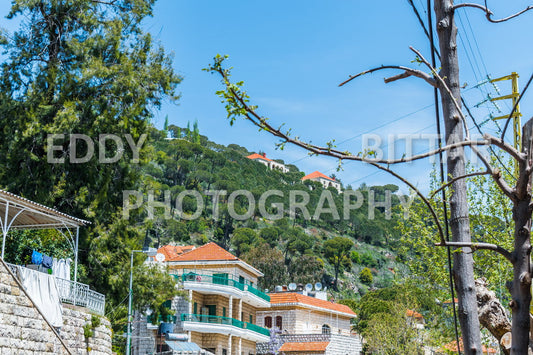 Walking the ancient Deir El Qamar Road